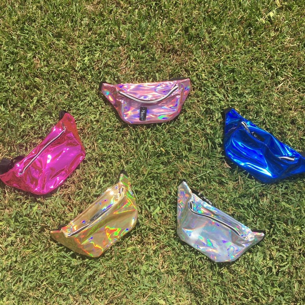 ๐ Hologram Cross Fanny ๐ - Picture 2 of 8